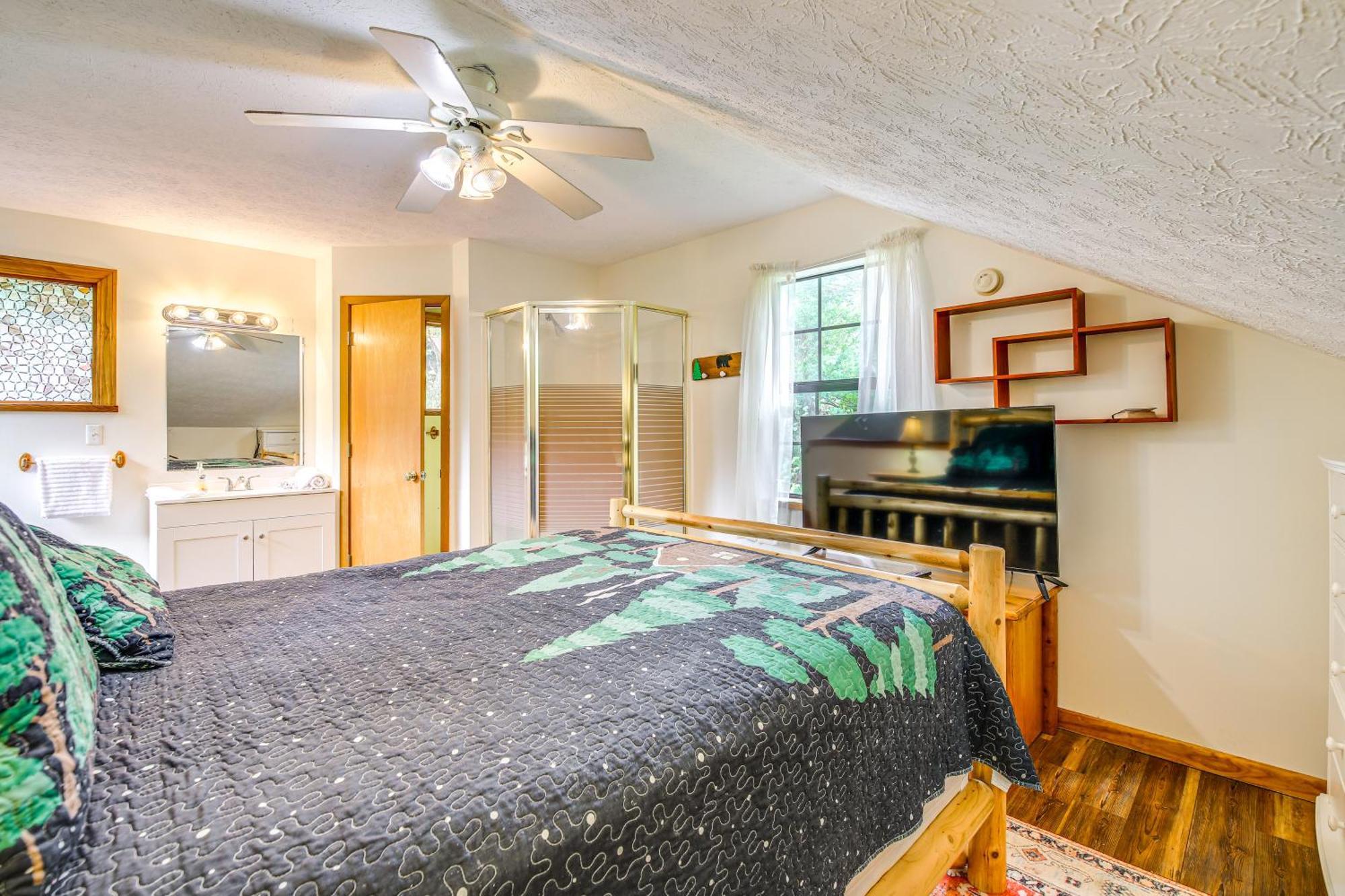 Pet-Friendly Sevierville Rental With Private Hot Tub Exterior photo