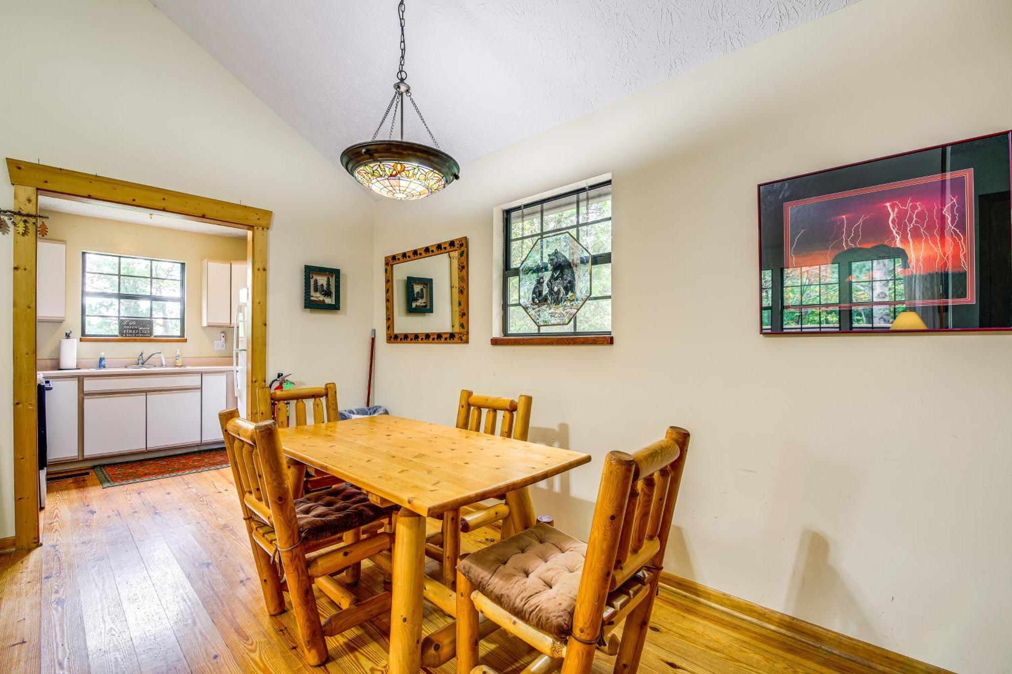 Pet-Friendly Sevierville Rental With Private Hot Tub Exterior photo